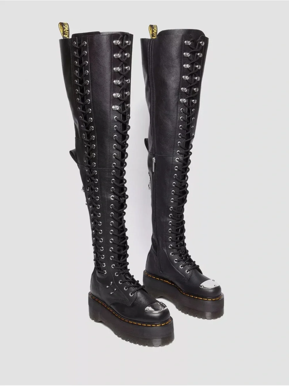 Dr. Martens 28-Eye XTRM Max Virginia Leather Knee High Platform Boots Size 7 NEW
